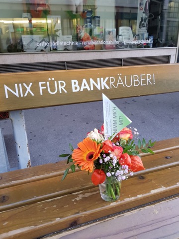 Zum Finden gebunden